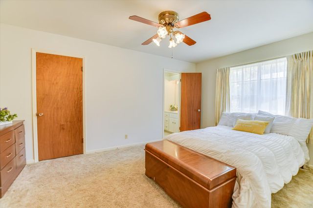 1900 Burbank ST, Austin, TX 78757