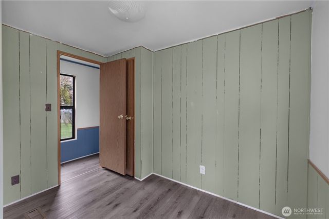 9823 Whitecap Drive NW, Olympia, WA 98502