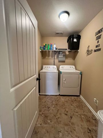 1974 Sunset Meadows Way, Clarksville, TN 37042