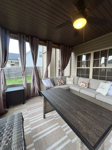 1974 Sunset Meadows Way, Clarksville, TN 37042