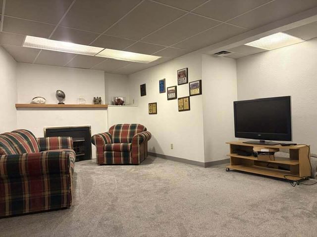 3225 S 39th STREET, Milwaukee, WI 53215