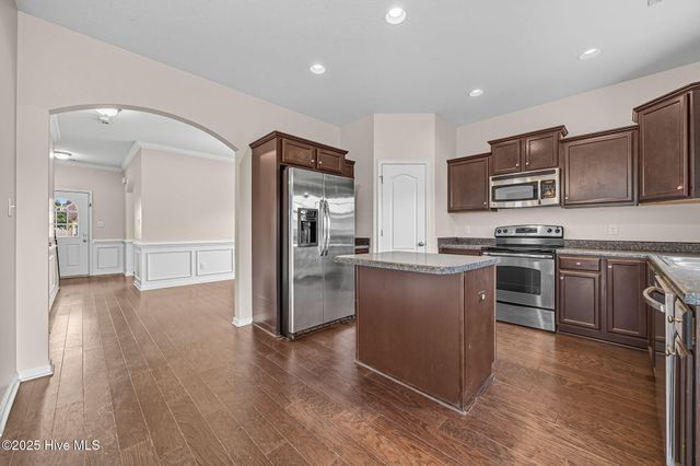 710 Appling Court, Jacksonville, NC 28546