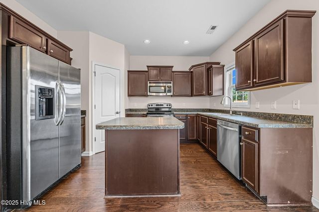 710 Appling Court, Jacksonville, NC 28546