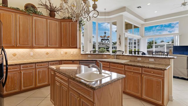 2761 SE 9TH Street, Pompano Beach, FL 33062