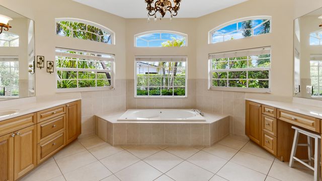 2761 SE 9TH Street, Pompano Beach, FL 33062