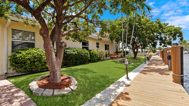 2761 SE 9TH Street, Pompano Beach, FL 33062