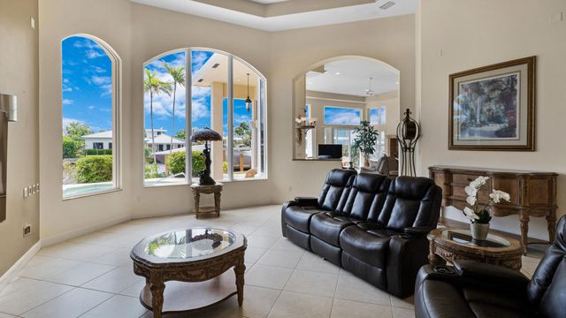 2761 SE 9TH Street, Pompano Beach, FL 33062