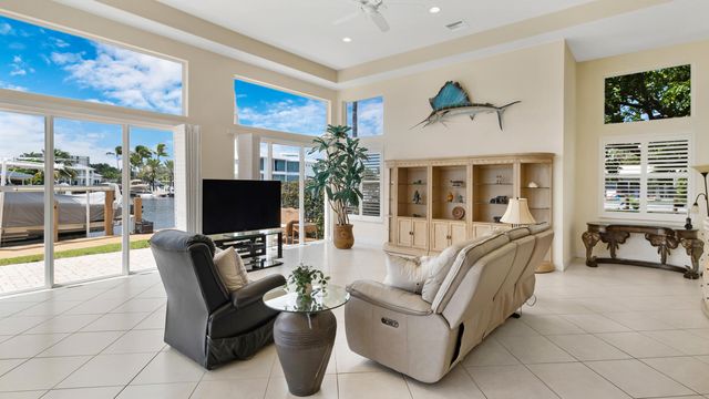 2761 SE 9TH Street, Pompano Beach, FL 33062