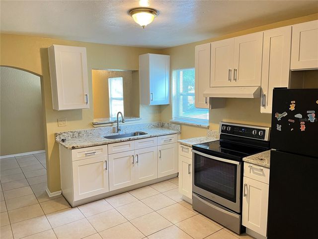 300 CAMPUS VIEW DRIVE, Orlando, FL 32810