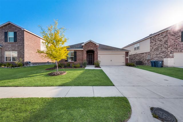 1009 Voca Drive, Forney, TX 75126