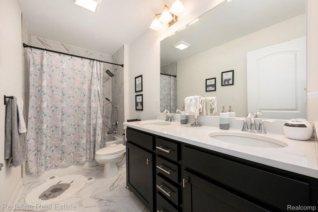 53213 Bay Laurel Lane, Lyon Charter Township, MI 48178
