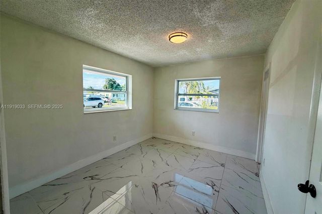 14313 SW 110th Ave, Miami, FL 33176