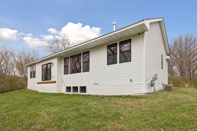 4160 Boulder Circle, Webster, MN 55088