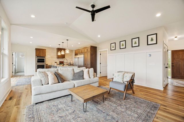 4160 Boulder Circle, Webster, MN 55088