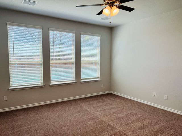 804 Peaceful Brook Drive, Fort Worth, TX 76140