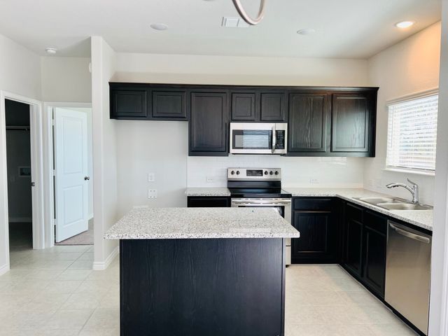 804 Peaceful Brook Drive, Fort Worth, TX 76140