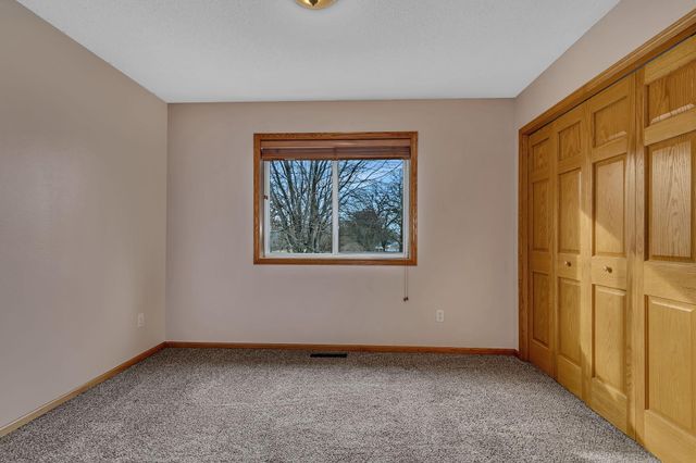 1000 Brook Court, Sauk Rapids, MN 56379