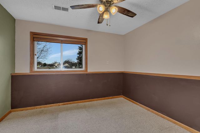 1000 Brook Court, Sauk Rapids, MN 56379