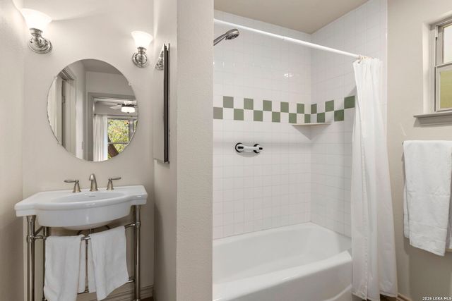 8627 FLINT ROCK DR, Boerne, TX 78006