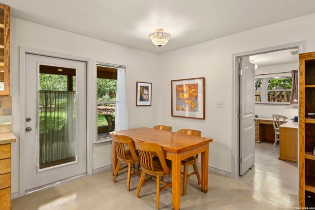 8627 FLINT ROCK DR, Boerne, TX 78006