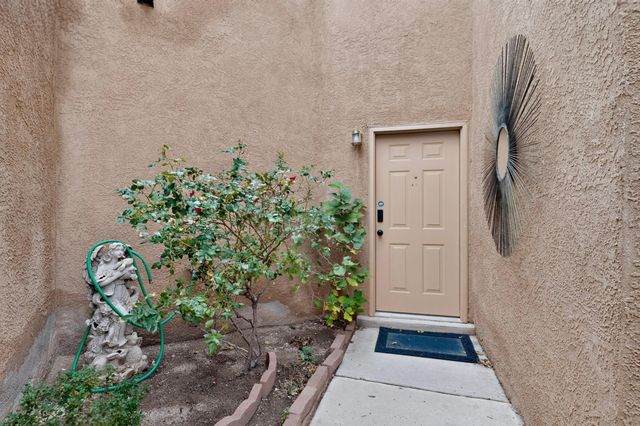 504 Kally Court NE, Albuquerque, NM 87123