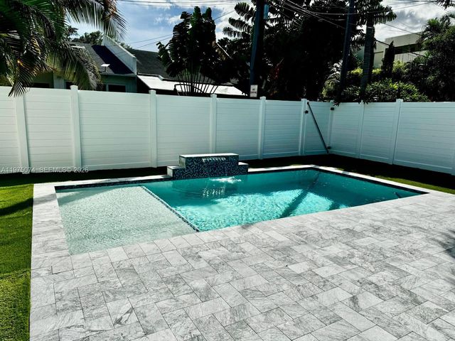 1250 SE 2nd St 1250, Fort Lauderdale, FL 33301