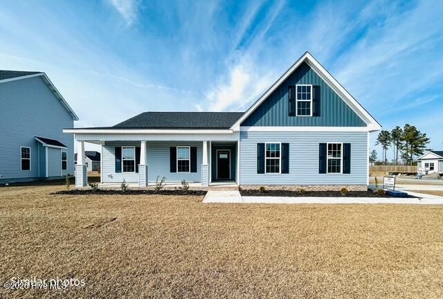 825 Hidden Bridge Drive, Jacksonville, NC 28546