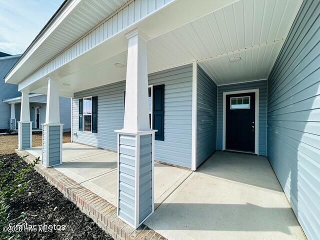 825 Hidden Bridge Drive, Jacksonville, NC 28546