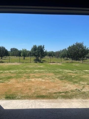 1036 Timber Hills Drive, Weatherford, TX 76087