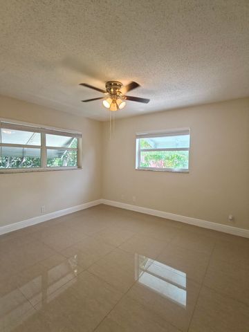 228 N Federal Highway, Lake Worth Beach, FL 33460