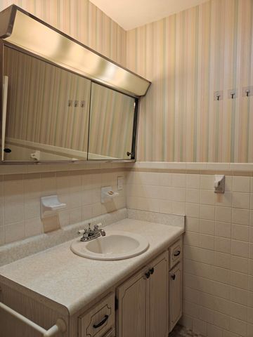 228 N Federal Highway, Lake Worth Beach, FL 33460