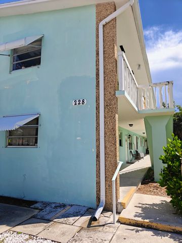 228 N Federal Highway, Lake Worth Beach, FL 33460