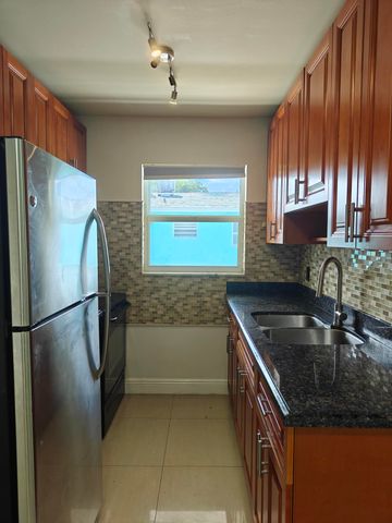 228 N Federal Highway, Lake Worth Beach, FL 33460