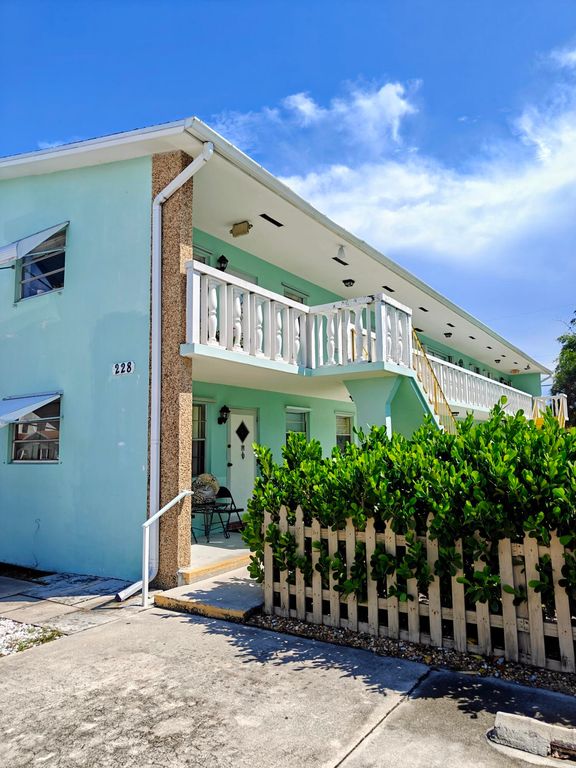 228 N Federal Highway, Lake Worth Beach, FL 33460