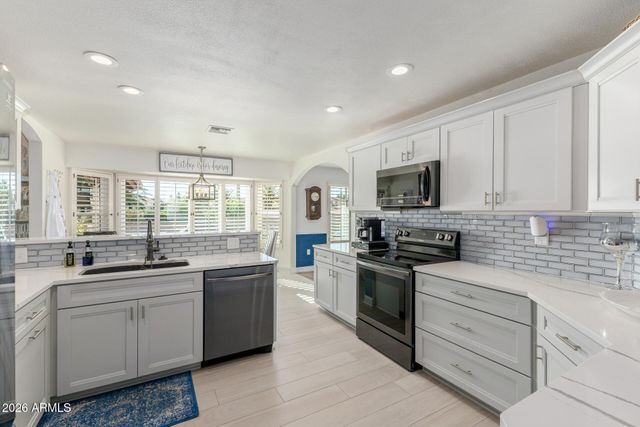 20624 N 135TH Avenue, Sun City West, AZ 85375