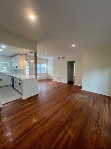 715 S CLYDE AVENUE, Kissimmee, FL 34741