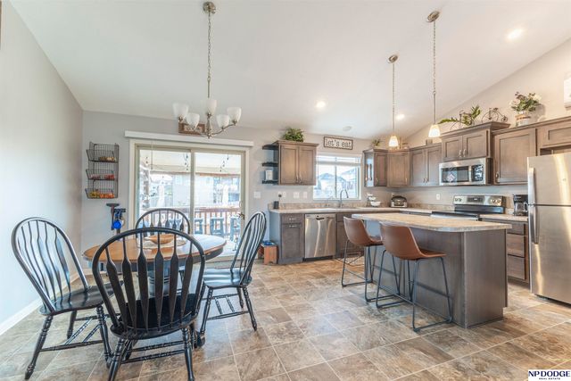 14802 S 19th Street, Bellevue, NE 68123