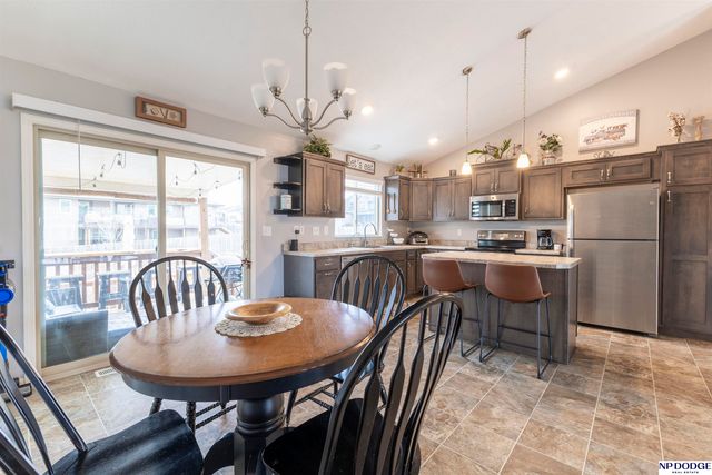 14802 S 19th Street, Bellevue, NE 68123