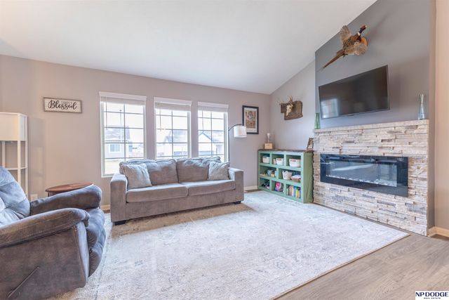 14802 S 19th Street, Bellevue, NE 68123