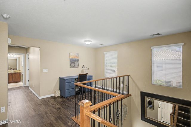 2519 W LUCIA Drive, Phoenix, AZ 85085