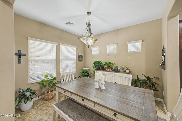 2519 W LUCIA Drive, Phoenix, AZ 85085