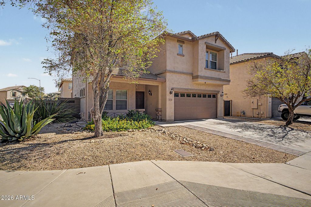 2519 W LUCIA Drive, Phoenix, AZ 85085 — photo 2