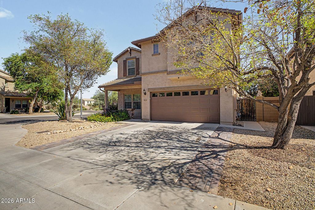 2519 W LUCIA Drive, Phoenix, AZ 85085 — photo 3