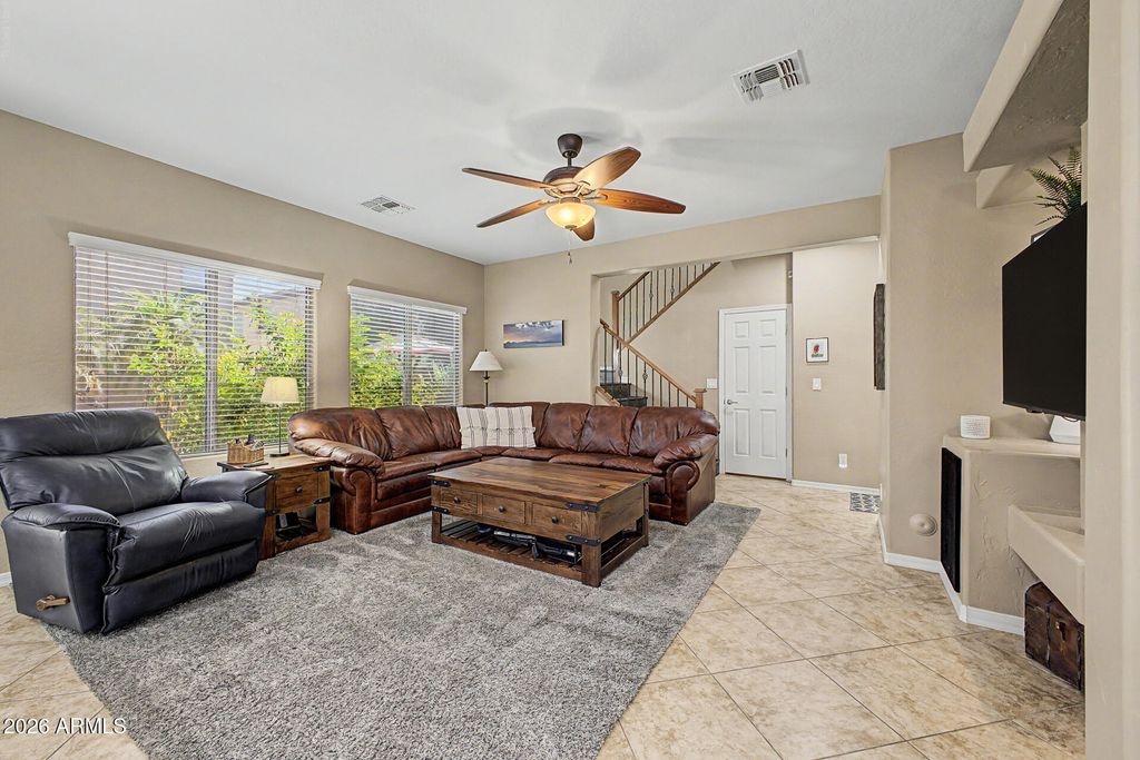 2519 W LUCIA Drive, Phoenix, AZ 85085 — photo 4