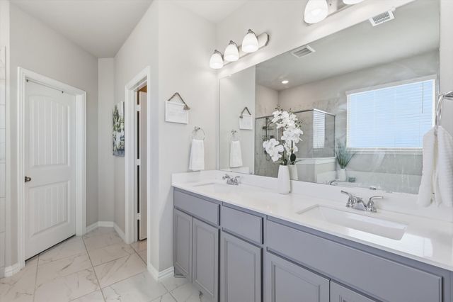 123 Croft Court, Decatur, TX 76234