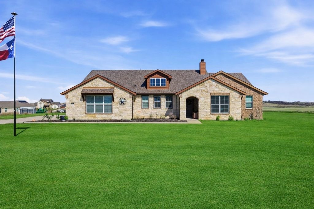 123 Croft Court, Decatur, TX 76234