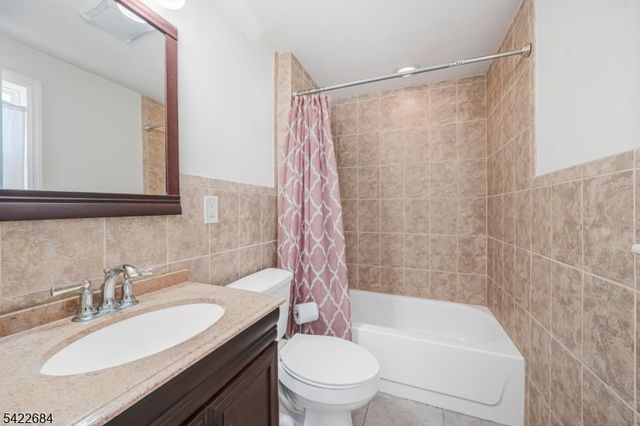 724 Floral Ave, Elizabeth City, NJ 07208