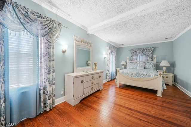 724 Floral Ave, Elizabeth City, NJ 07208