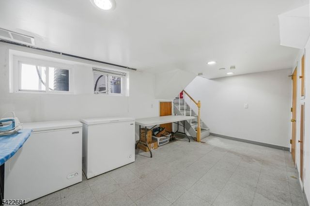 724 Floral Ave, Elizabeth City, NJ 07208