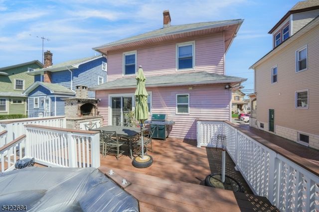 724 Floral Ave, Elizabeth City, NJ 07208